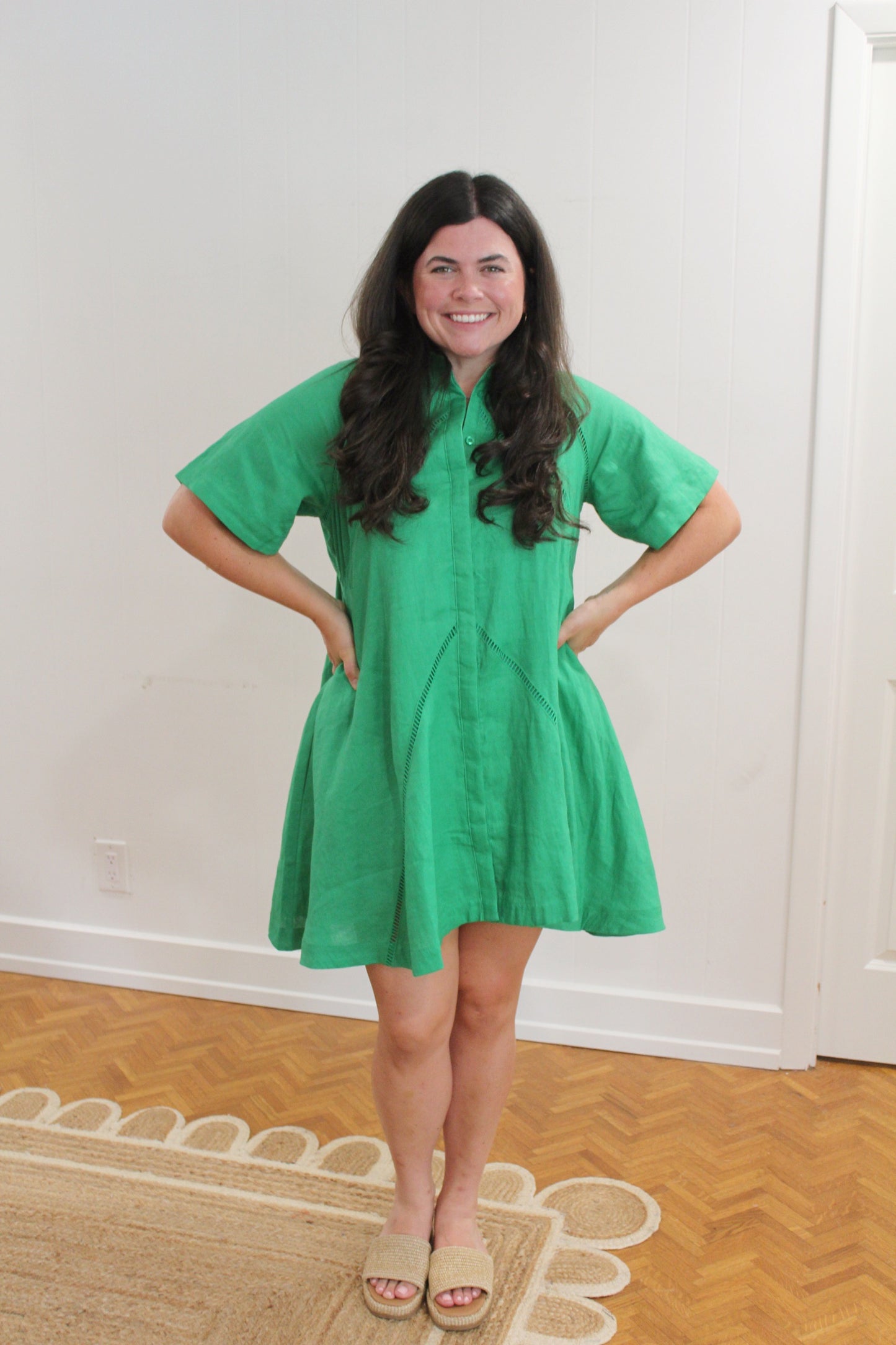 Sara Dress in Kelly Green