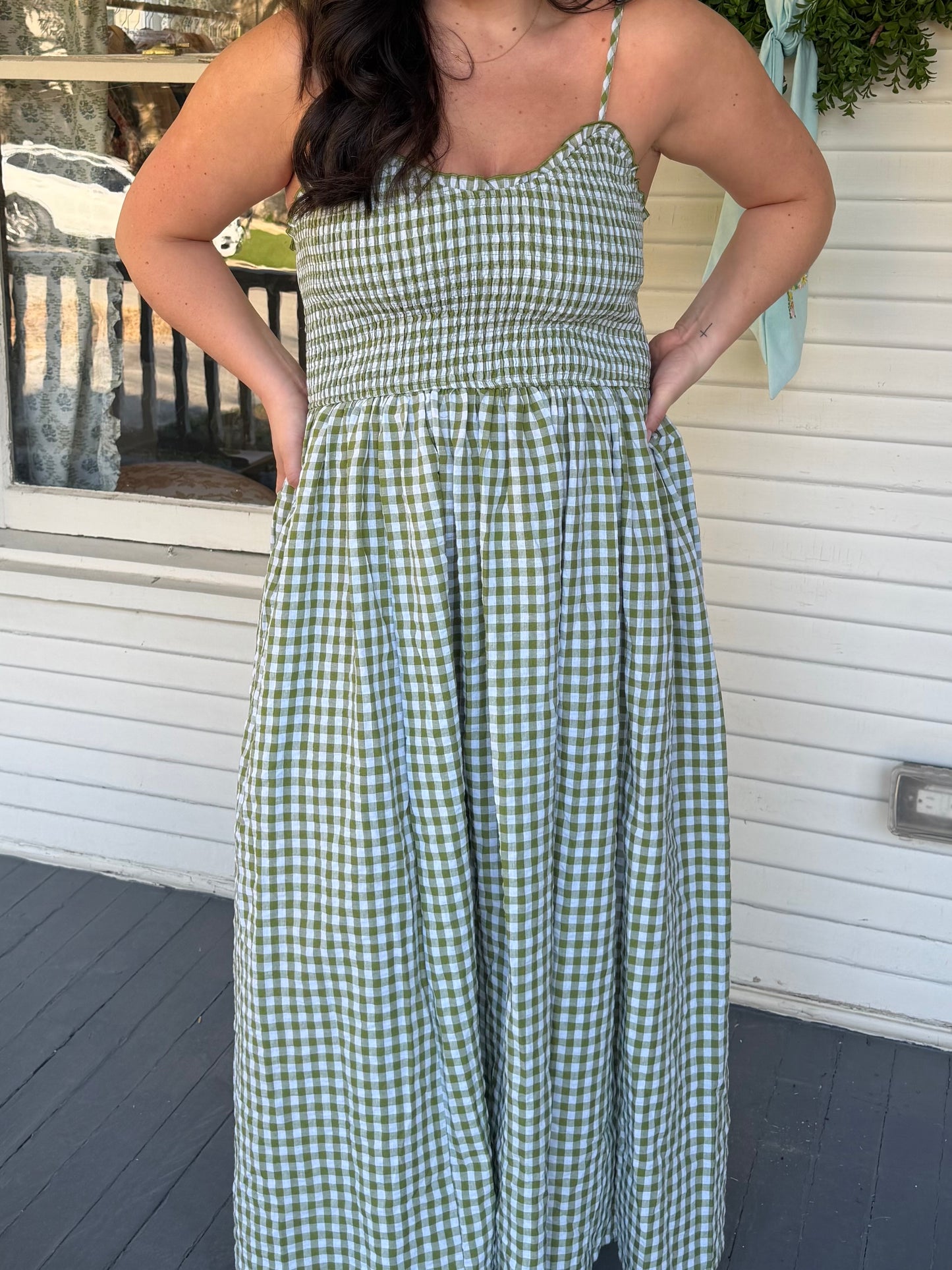 Round Top Dress