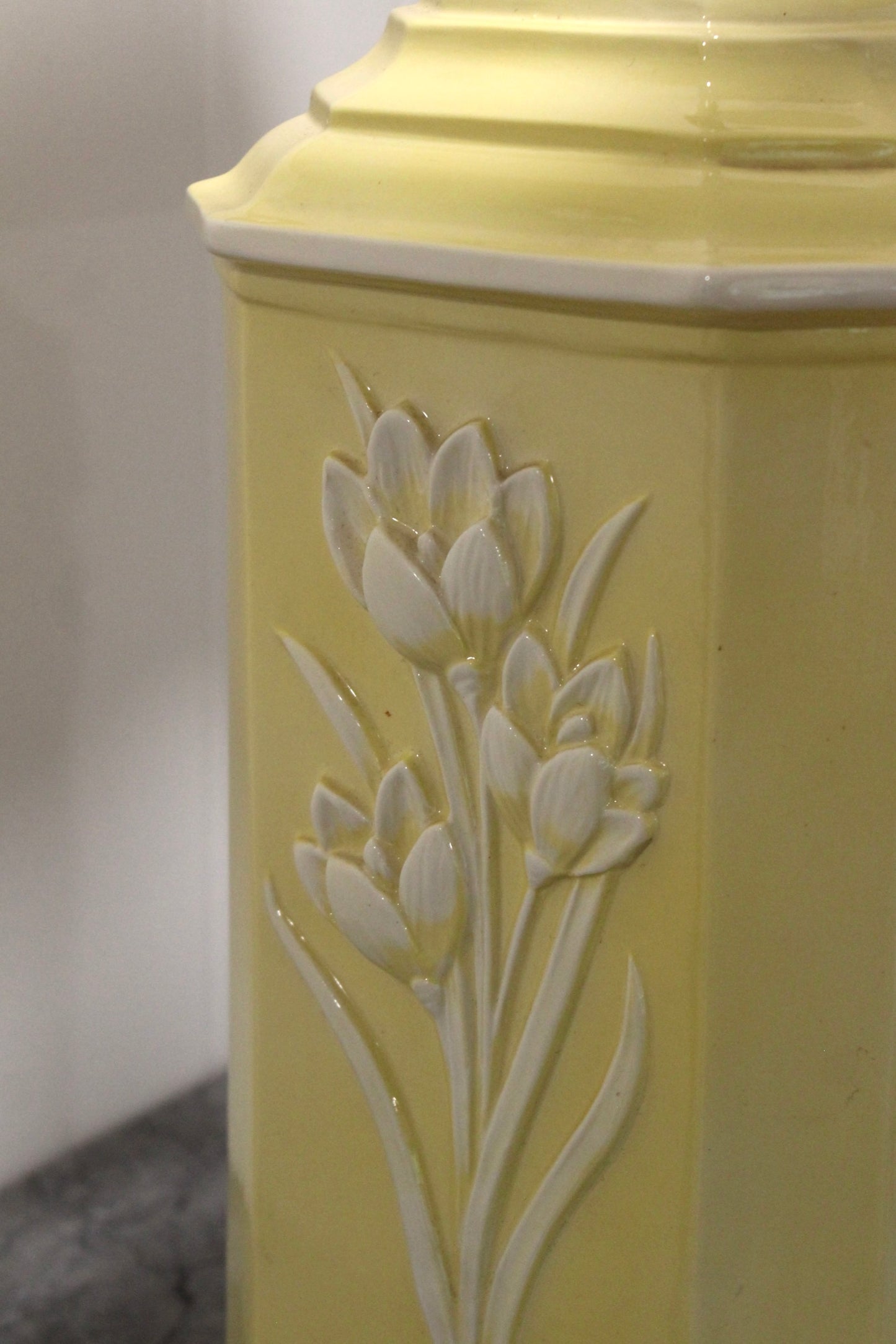 Vintage Yellow Tulip Lamp