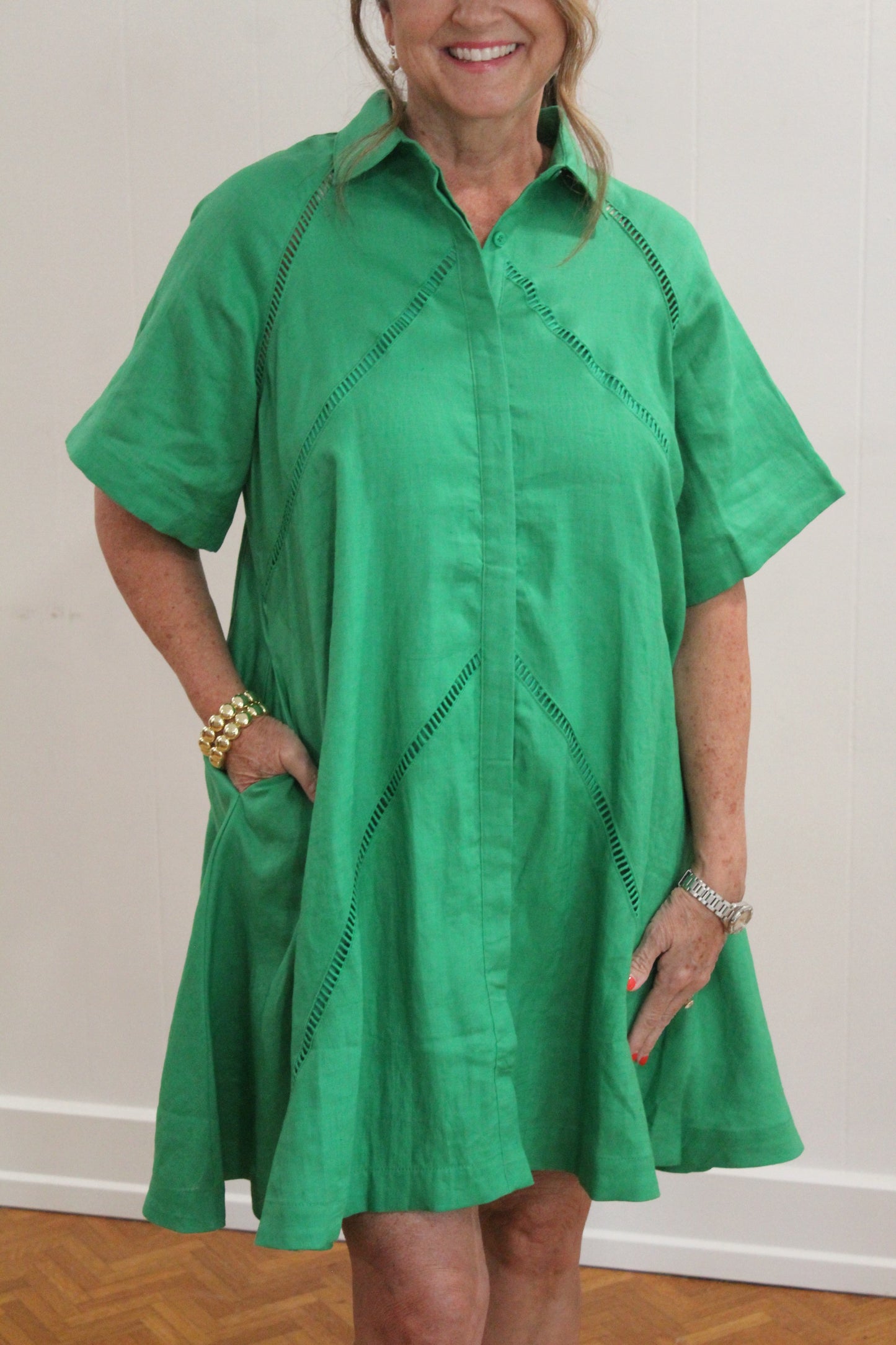 Sara Dress in Kelly Green